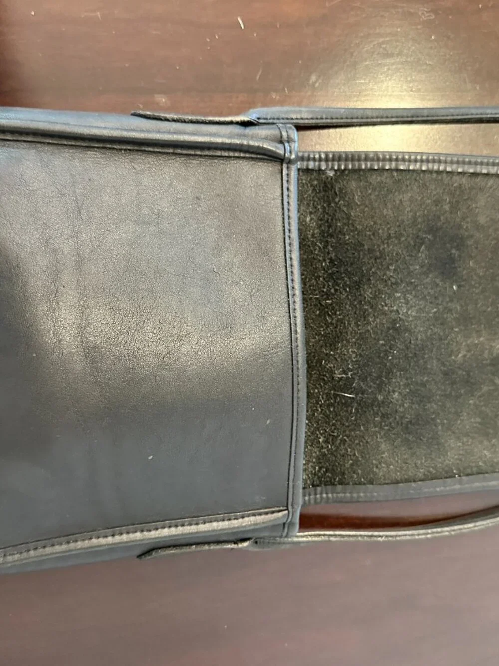 Vintage COACH 9620 Compact Pouch Black Glovetanned Leather Crossbody USA Made